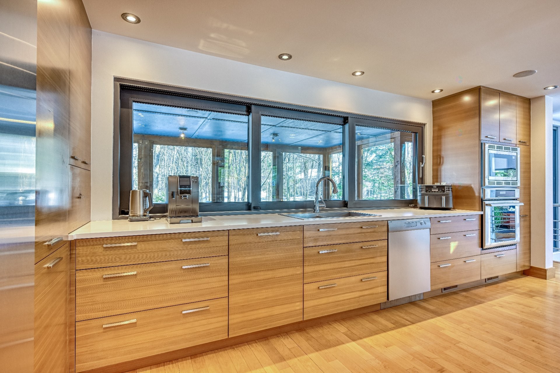 









302


Rue Marcel-Giguère

,
Blainville,




QC
J7B2A6

