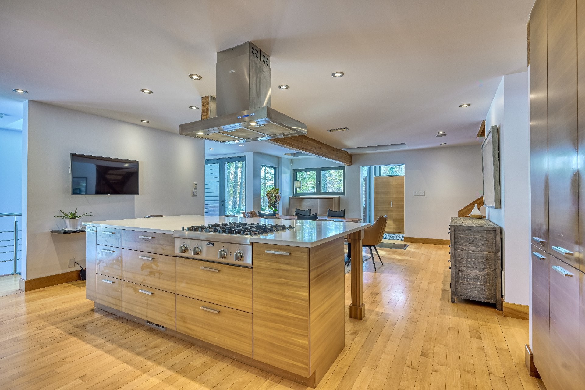 









302


Rue Marcel-Giguère

,
Blainville,




QC
J7B2A6

