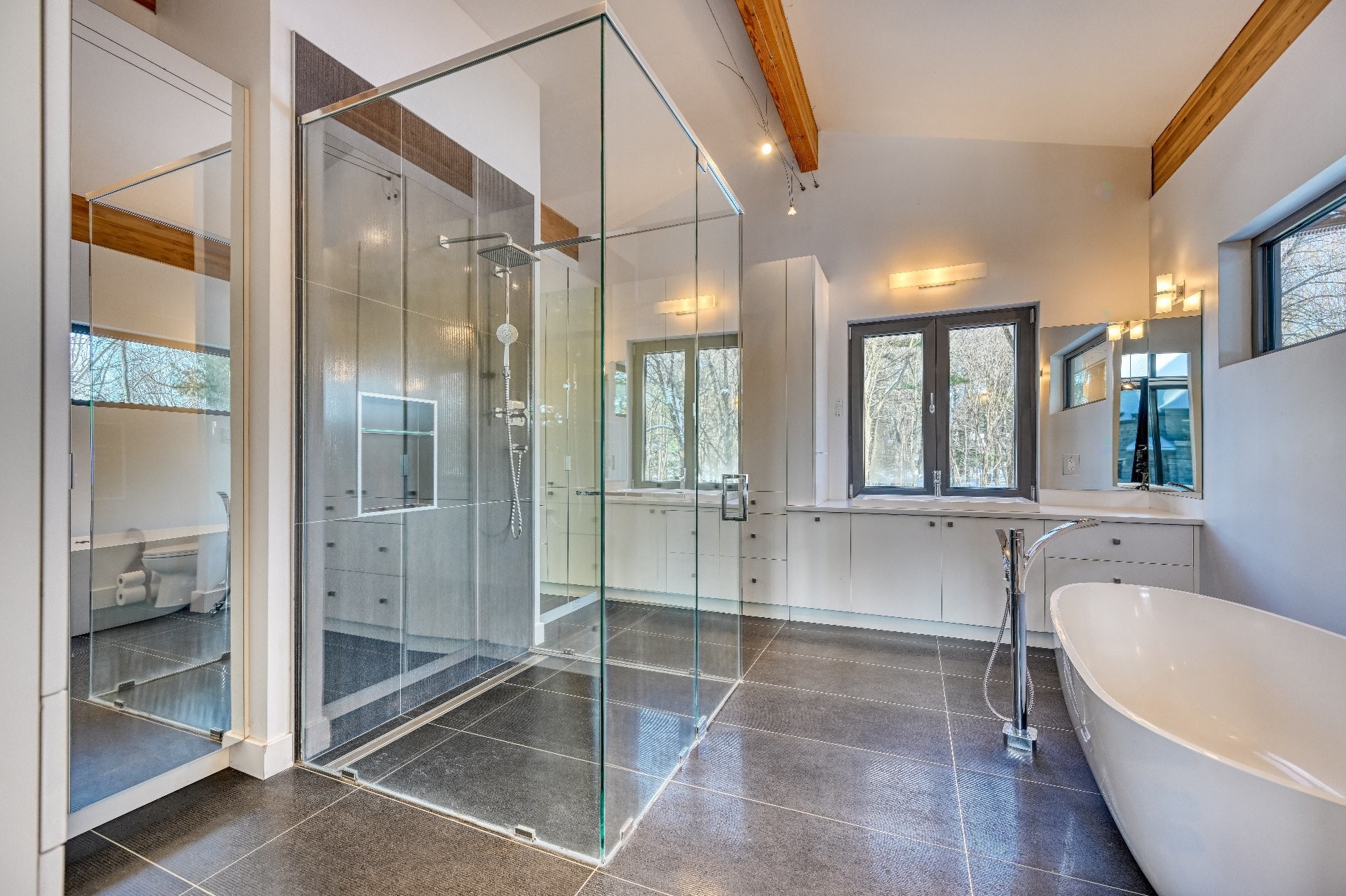 









302


Rue Marcel-Giguère

,
Blainville,




QC
J7B2A6

