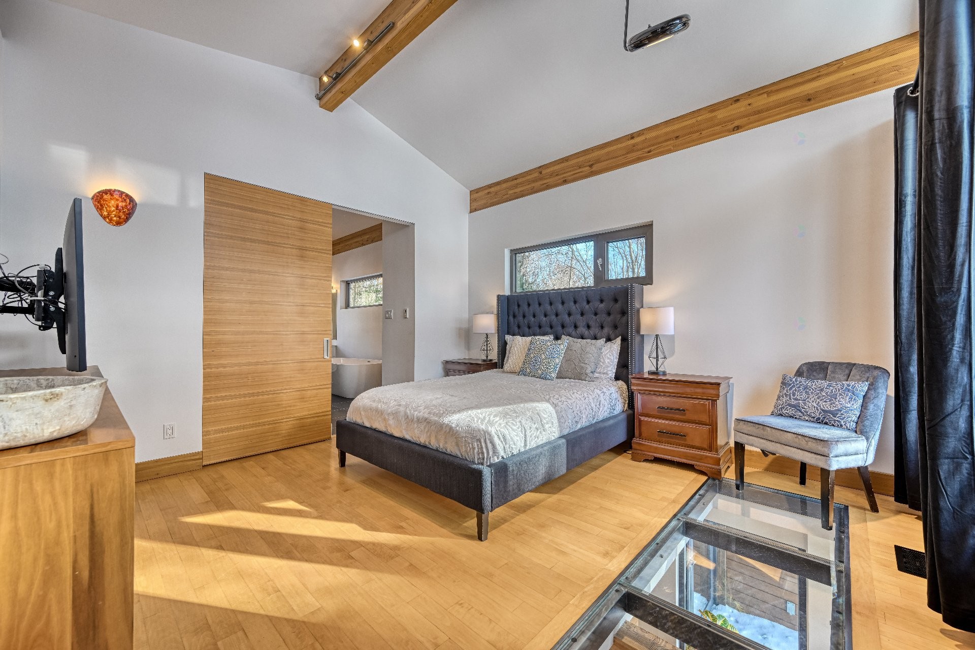 









302


Rue Marcel-Giguère

,
Blainville,




QC
J7B2A6

