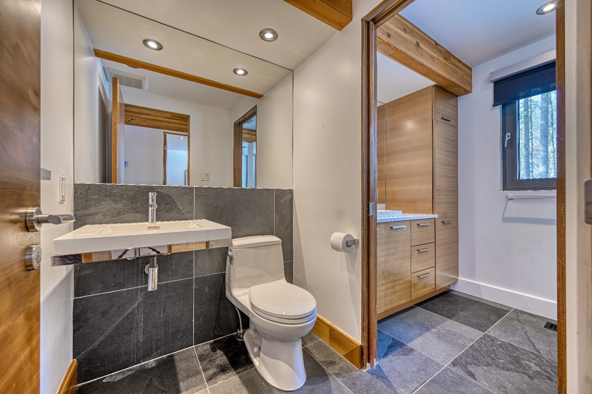 









302


Rue Marcel-Giguère

,
Blainville,




QC
J7B2A6

