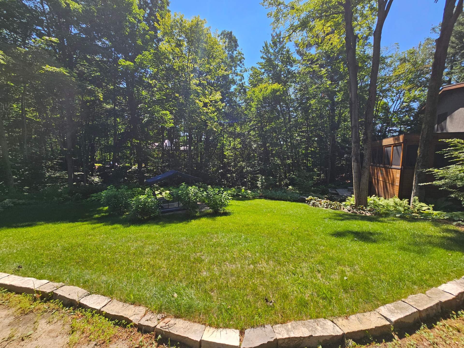 









302


Rue Marcel-Giguère

,
Blainville,




QC
J7B2A6

