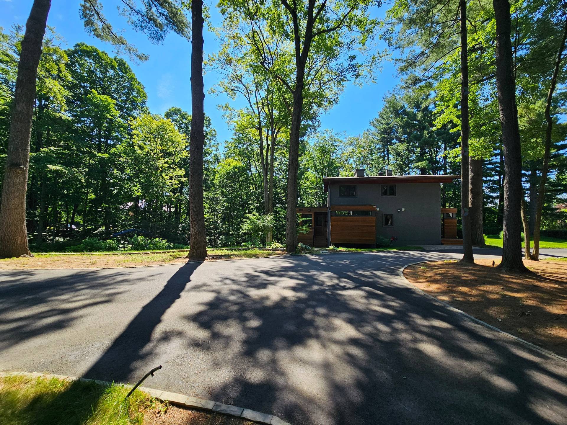 









302


Rue Marcel-Giguère

,
Blainville,




QC
J7B2A6

