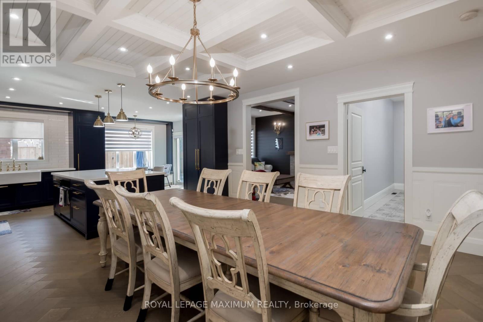 












11 MASI COURT

,
Vaughan,




Ontario
L4H1V5

