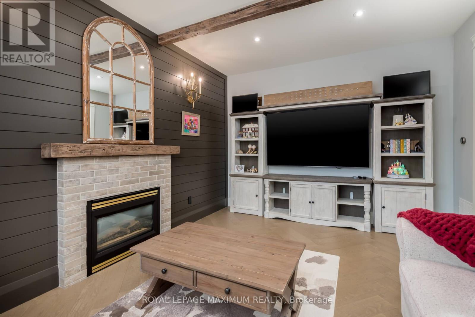 












11 MASI COURT

,
Vaughan,




Ontario
L4H1V5

