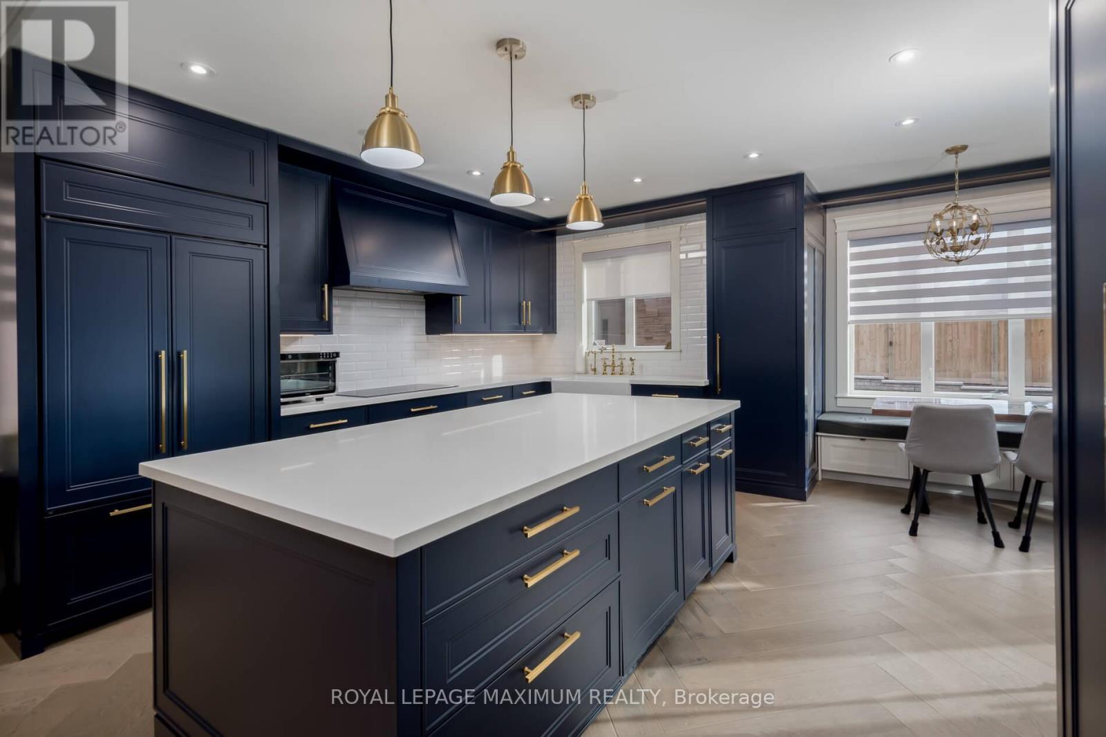 












11 MASI COURT

,
Vaughan,




Ontario
L4H1V5

