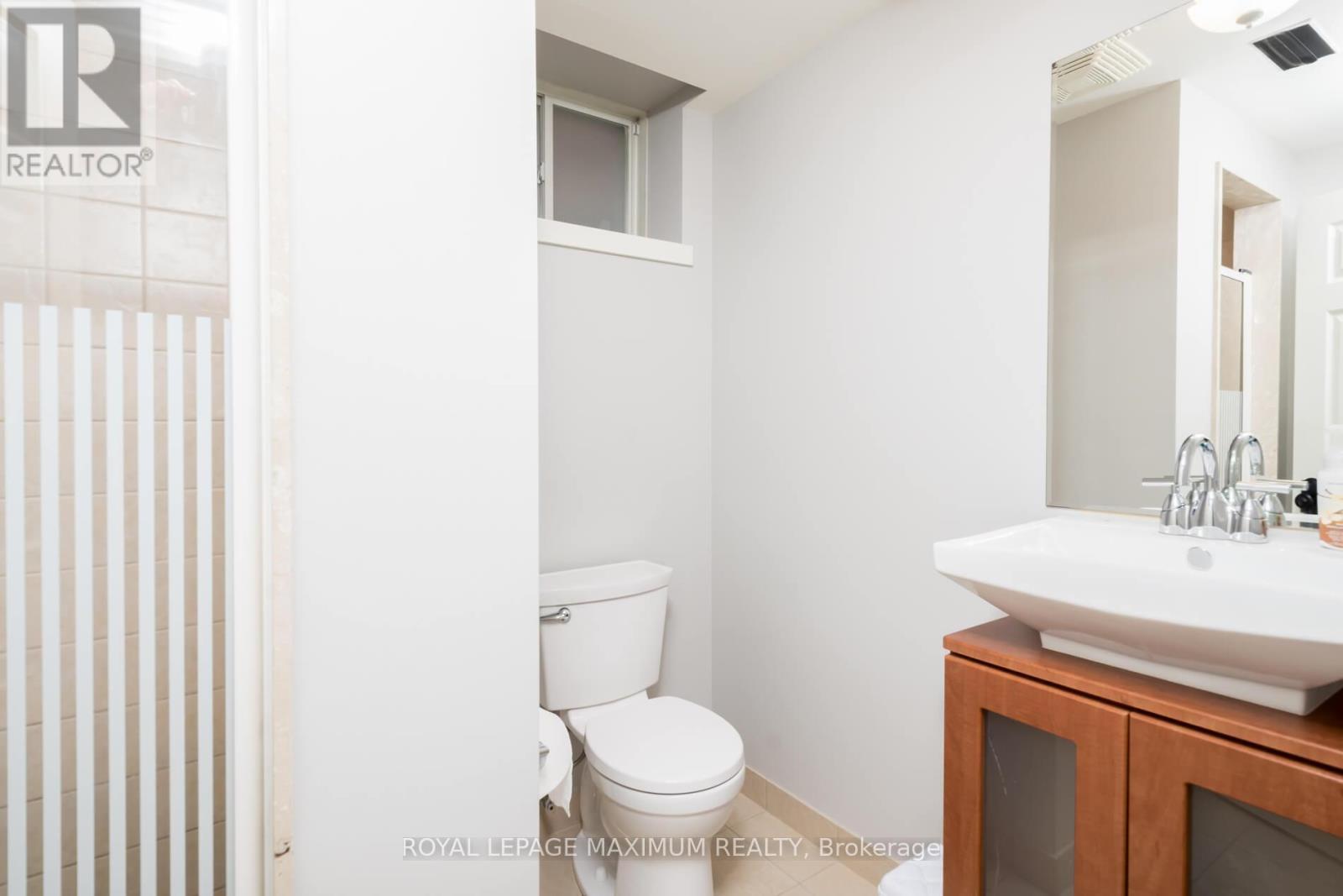 












11 MASI COURT

,
Vaughan,




Ontario
L4H1V5

