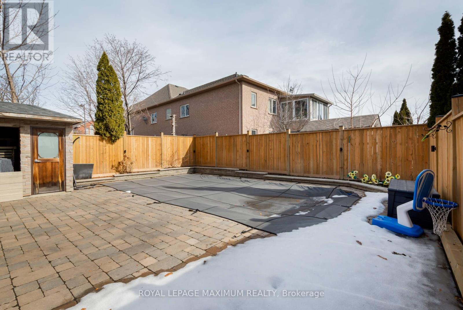 












11 MASI COURT

,
Vaughan,




Ontario
L4H1V5

