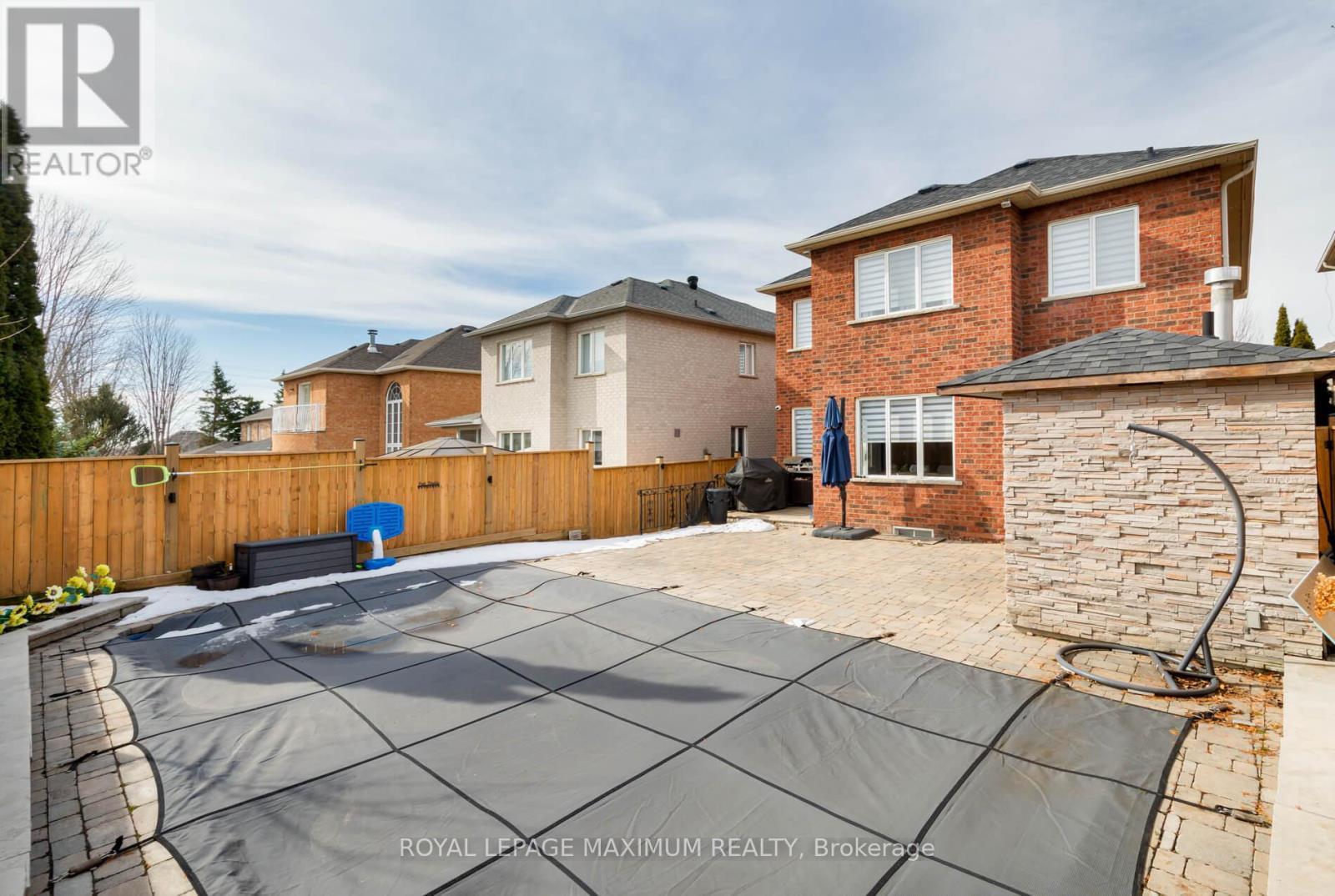 












11 MASI COURT

,
Vaughan,




Ontario
L4H1V5

