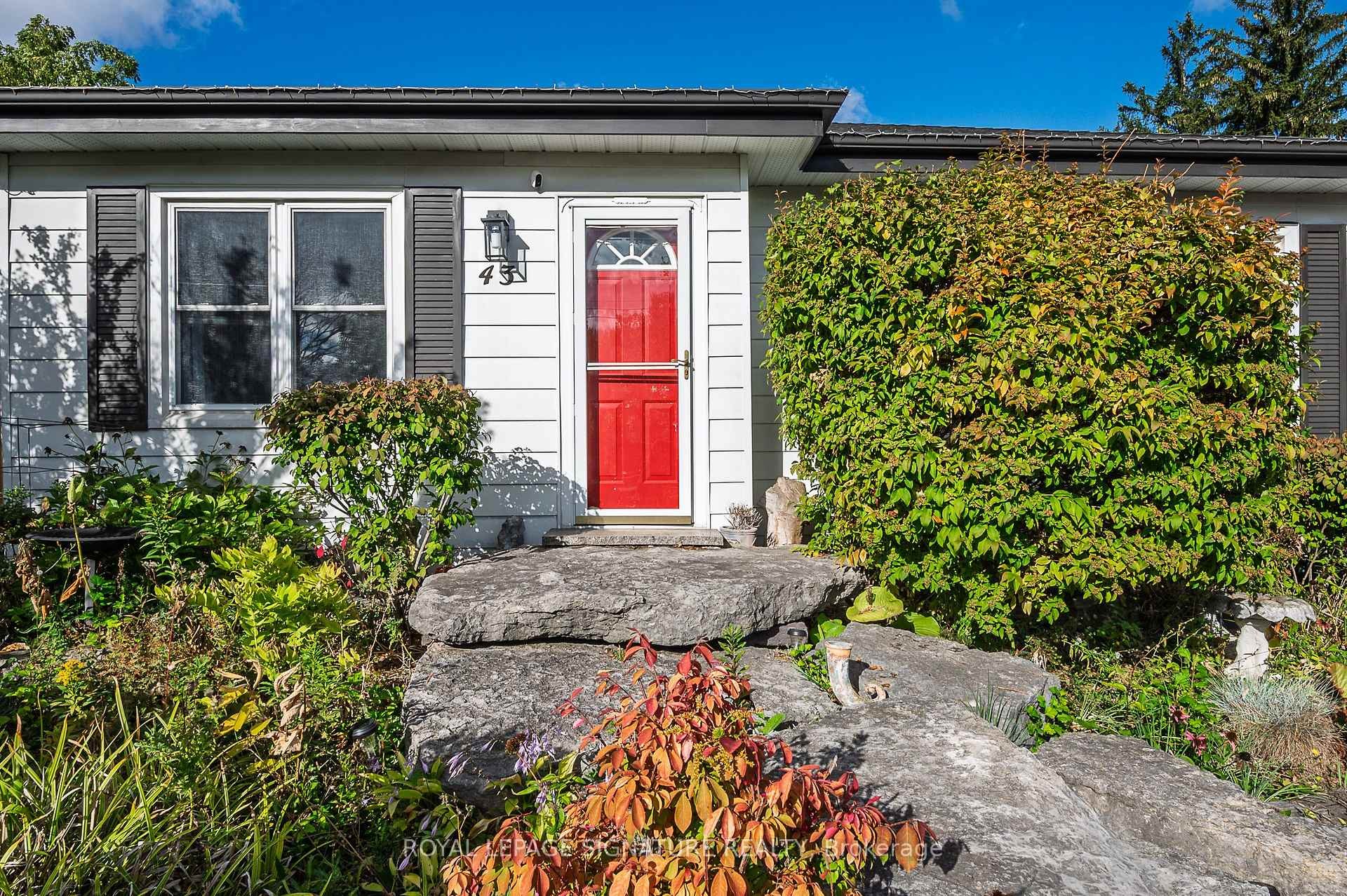 









43


Lake

Avenue North,
Hamilton,




ON
L8E 1L2

