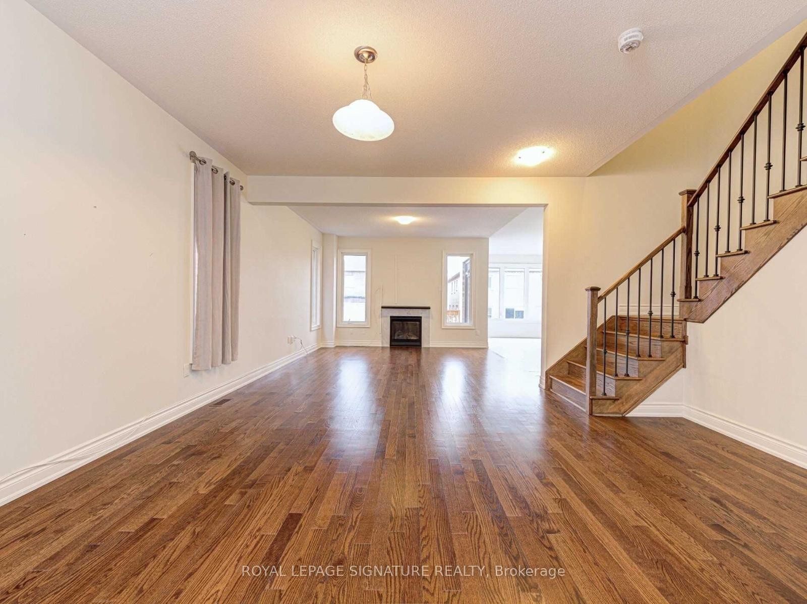 









20


Dunley

Crescent,
Brampton,




ON
L6X 5K3

