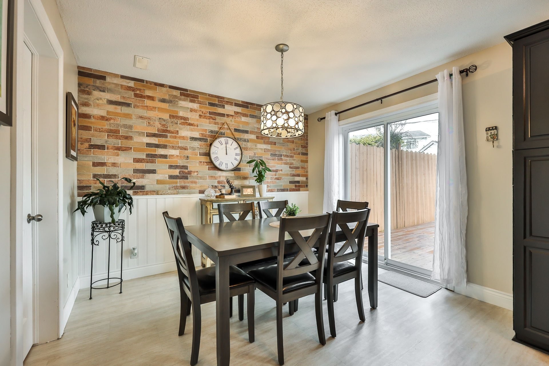 









217


Rue des Tulipes

,
Gatineau (Gatineau),




QC
J8R2H2

