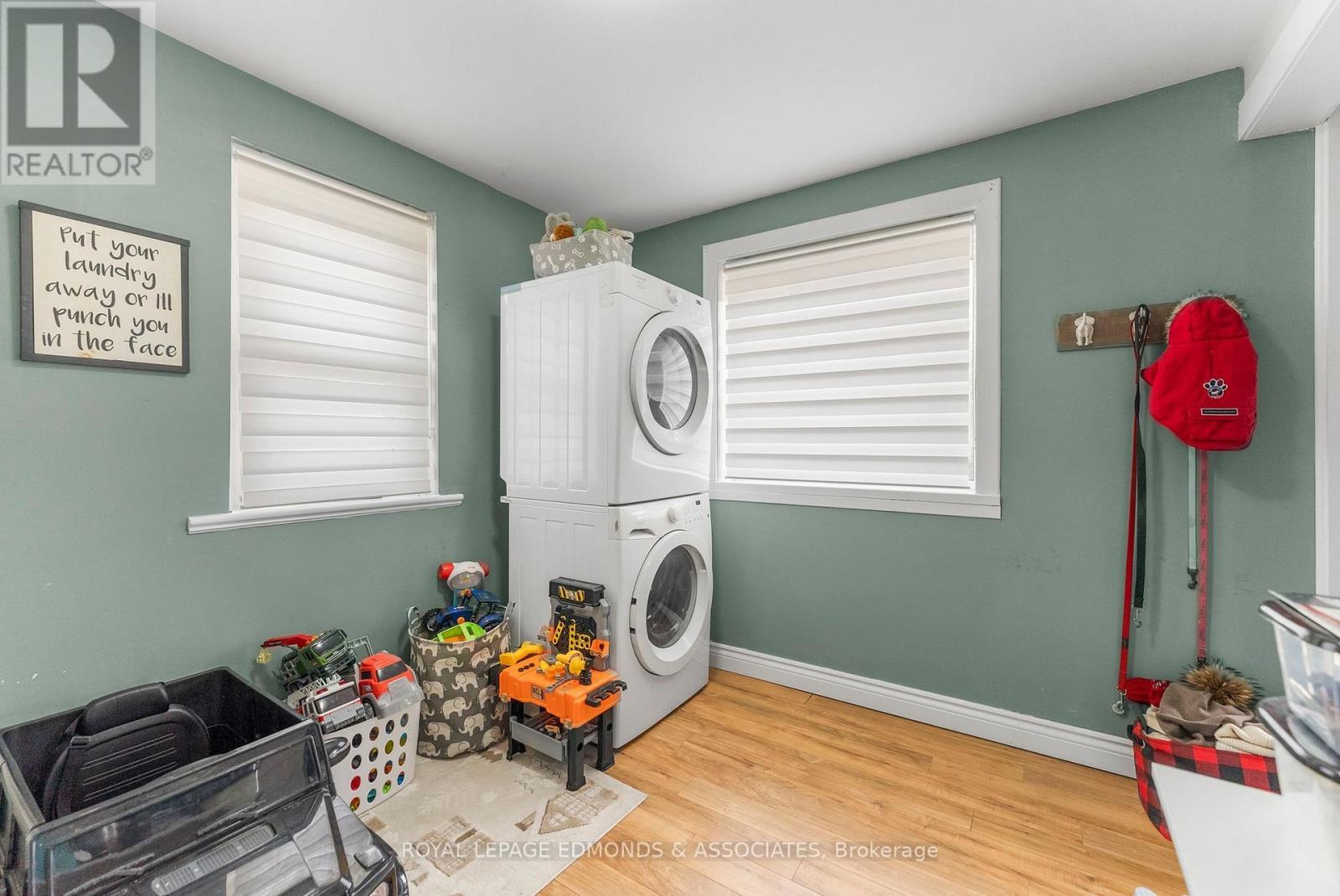 












355 JOFFRE AVENUE

,
Renfrew,




Ontario
K7V3L6

