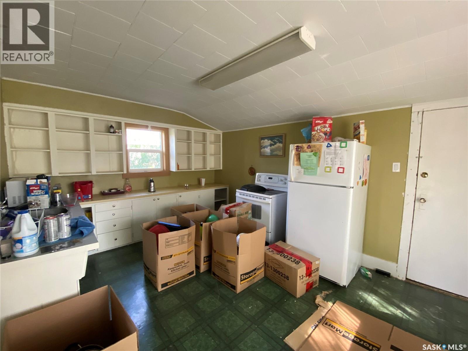 












81 Grand AVENUE

,
Plenty,




Saskatchewan
S0L2R0

