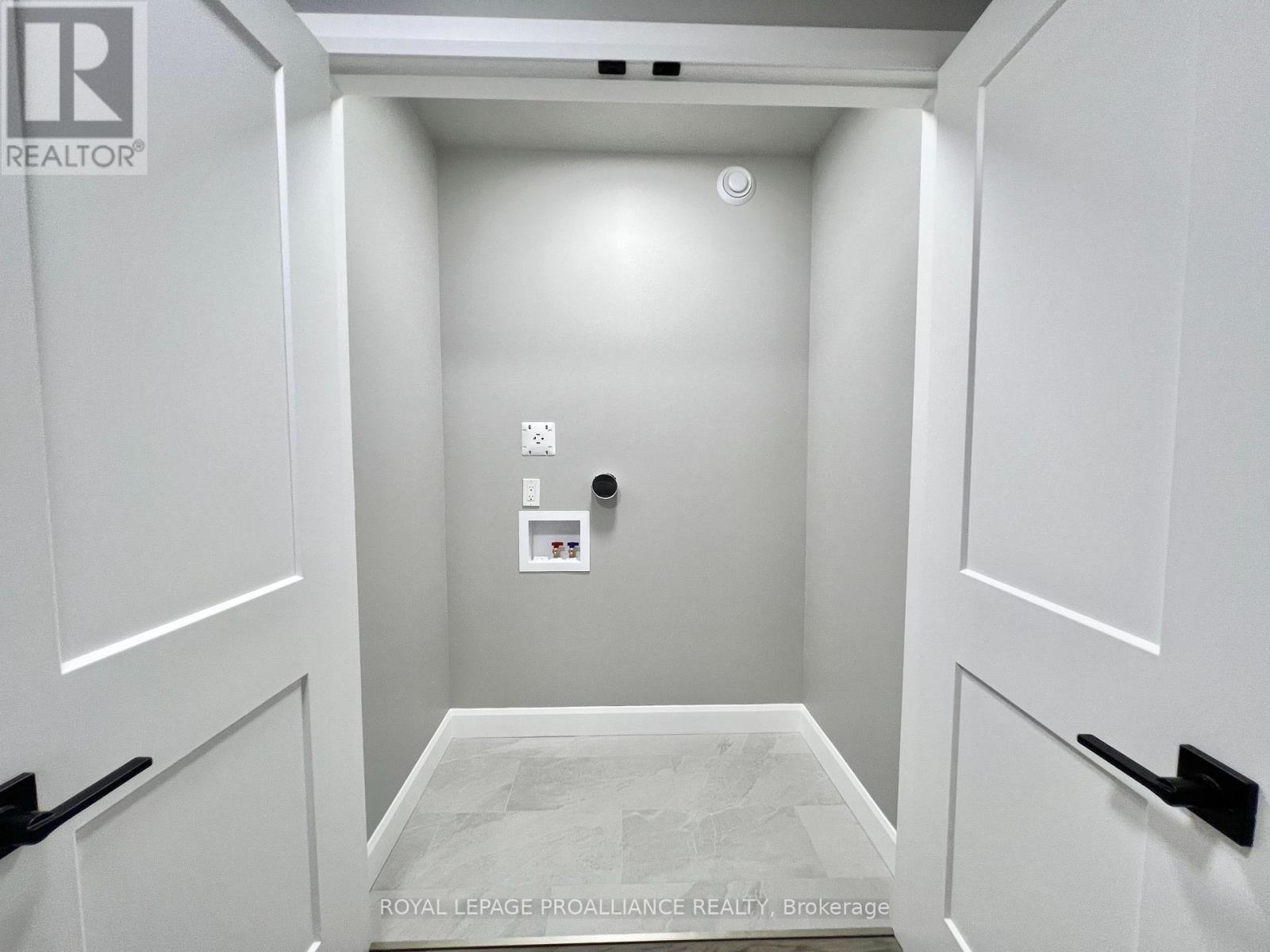 












21 HORTON COURT

,
Belleville (Belleville Ward),




Ontario
K8P0G7

