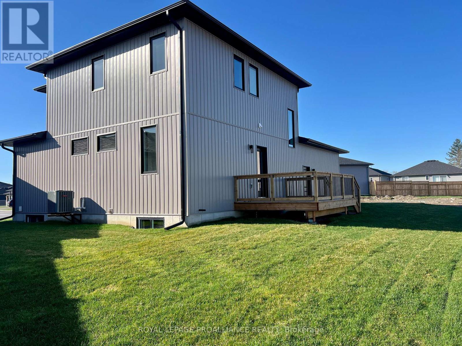 












21 HORTON COURT

,
Belleville (Belleville Ward),




Ontario
K8P0G7

