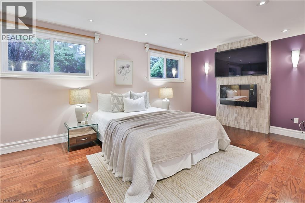 












130 TAVISTOCK Square

,
Halton,




Ontario
L6K2V2

