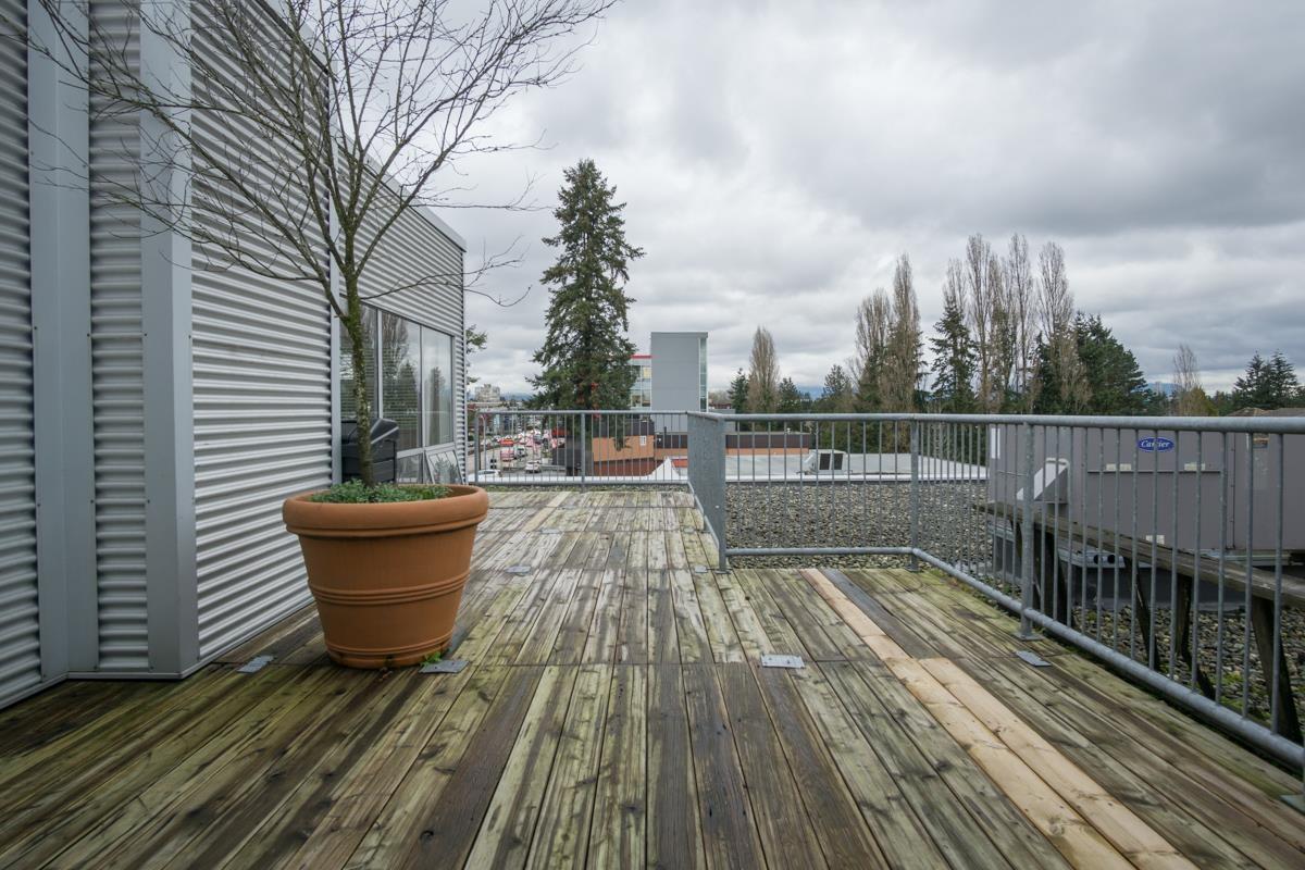 












203 8268 120 STREET

,
Surrey,




British Columbia
V3W3N4

