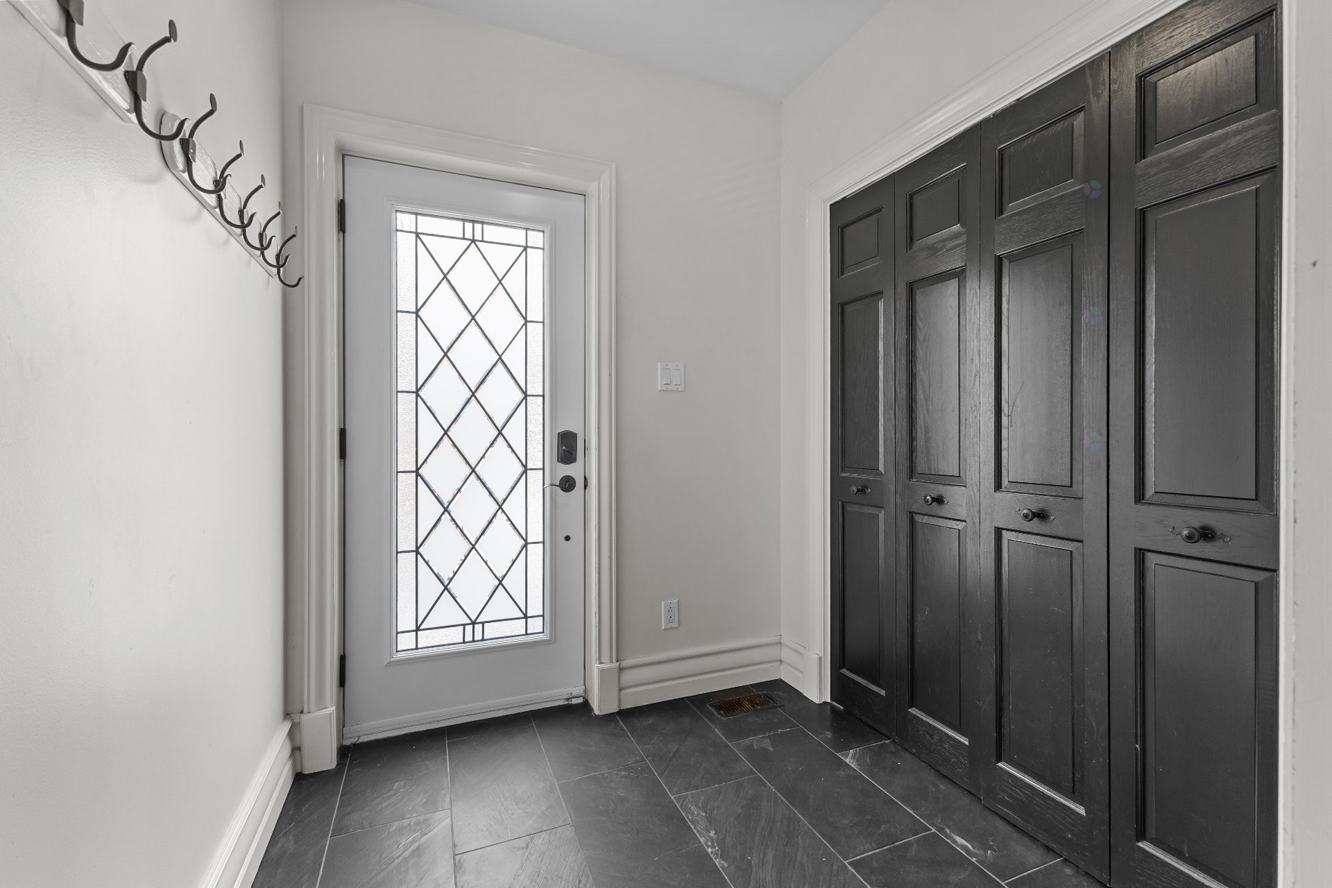 









729


Boul. Union

,
Laval (Sainte-Dorothée),




QC
H7X1X7

