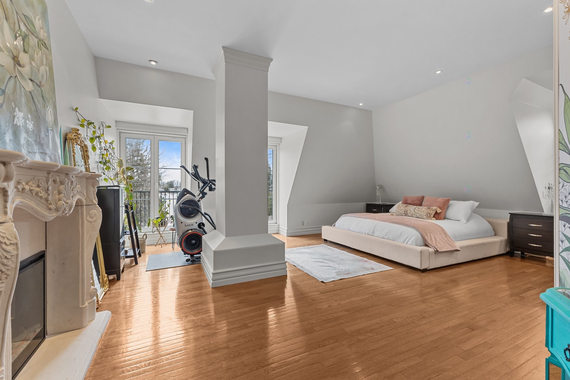 









729


Boul. Union

,
Laval (Sainte-Dorothée),




QC
H7X1X7

