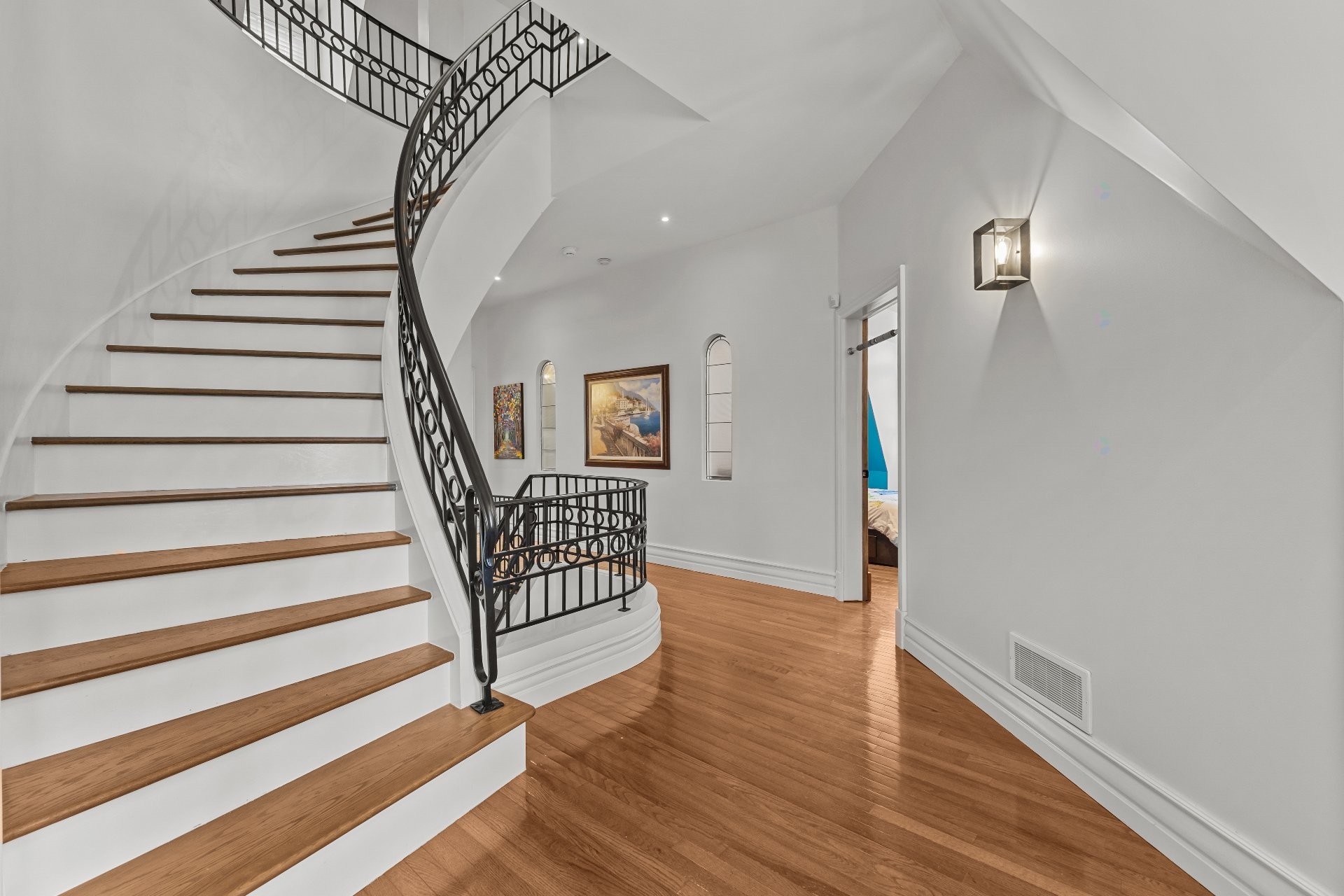 









729


Boul. Union

,
Laval (Sainte-Dorothée),




QC
H7X1X7

