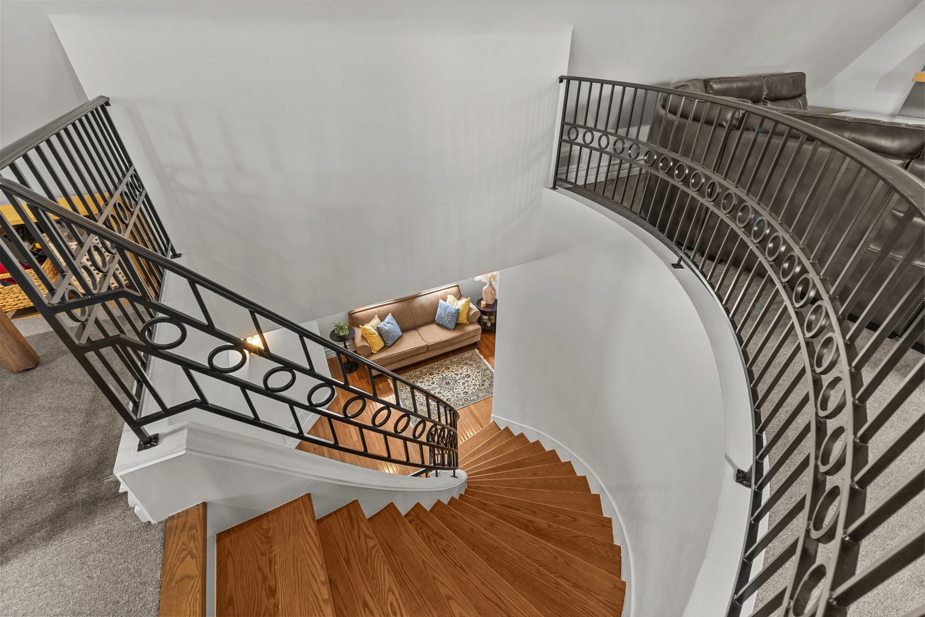 









729


Boul. Union

,
Laval (Sainte-Dorothée),




QC
H7X1X7

