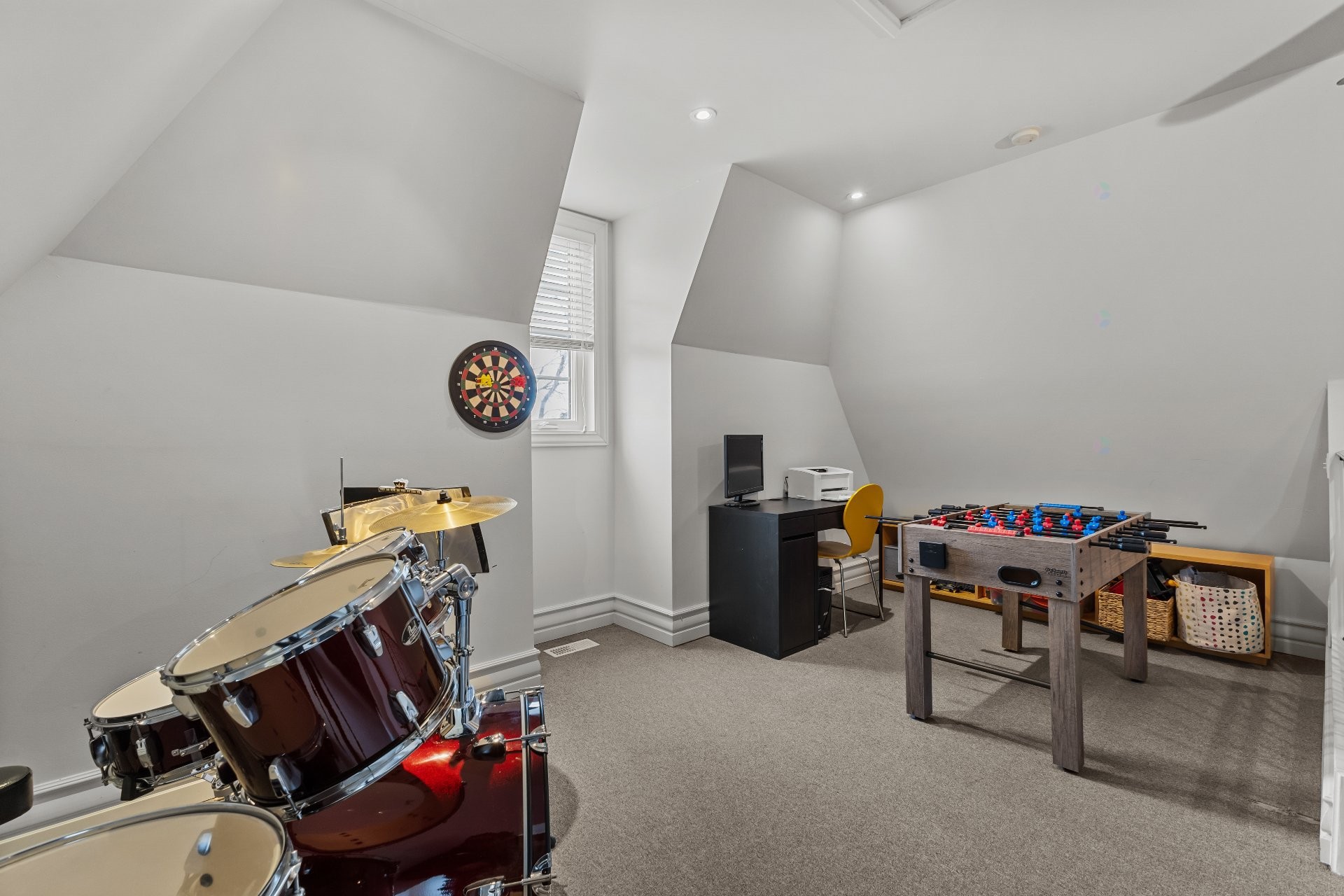 









729


Boul. Union

,
Laval (Sainte-Dorothée),




QC
H7X1X7

