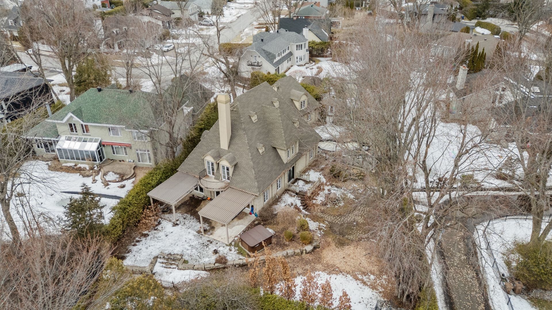 









729


Boul. Union

,
Laval (Sainte-Dorothée),




QC
H7X1X7

