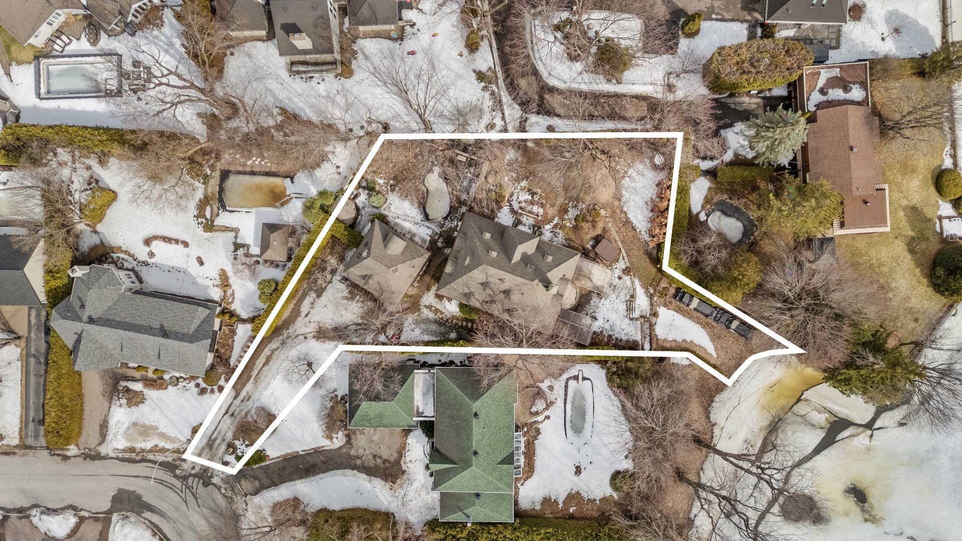 









729


Boul. Union

,
Laval (Sainte-Dorothée),




QC
H7X1X7

