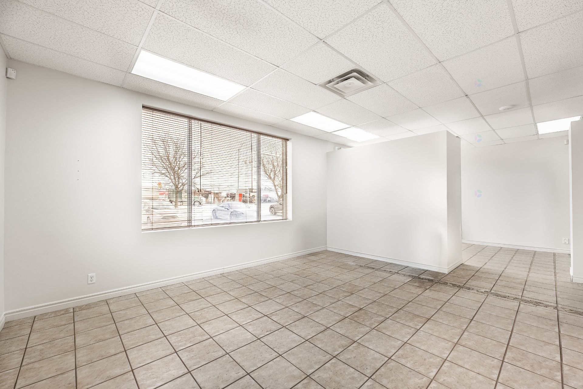 









2041A


Rue Léonard-De Vinci

,
Sainte-Julie,




QC
J3E1Z2

