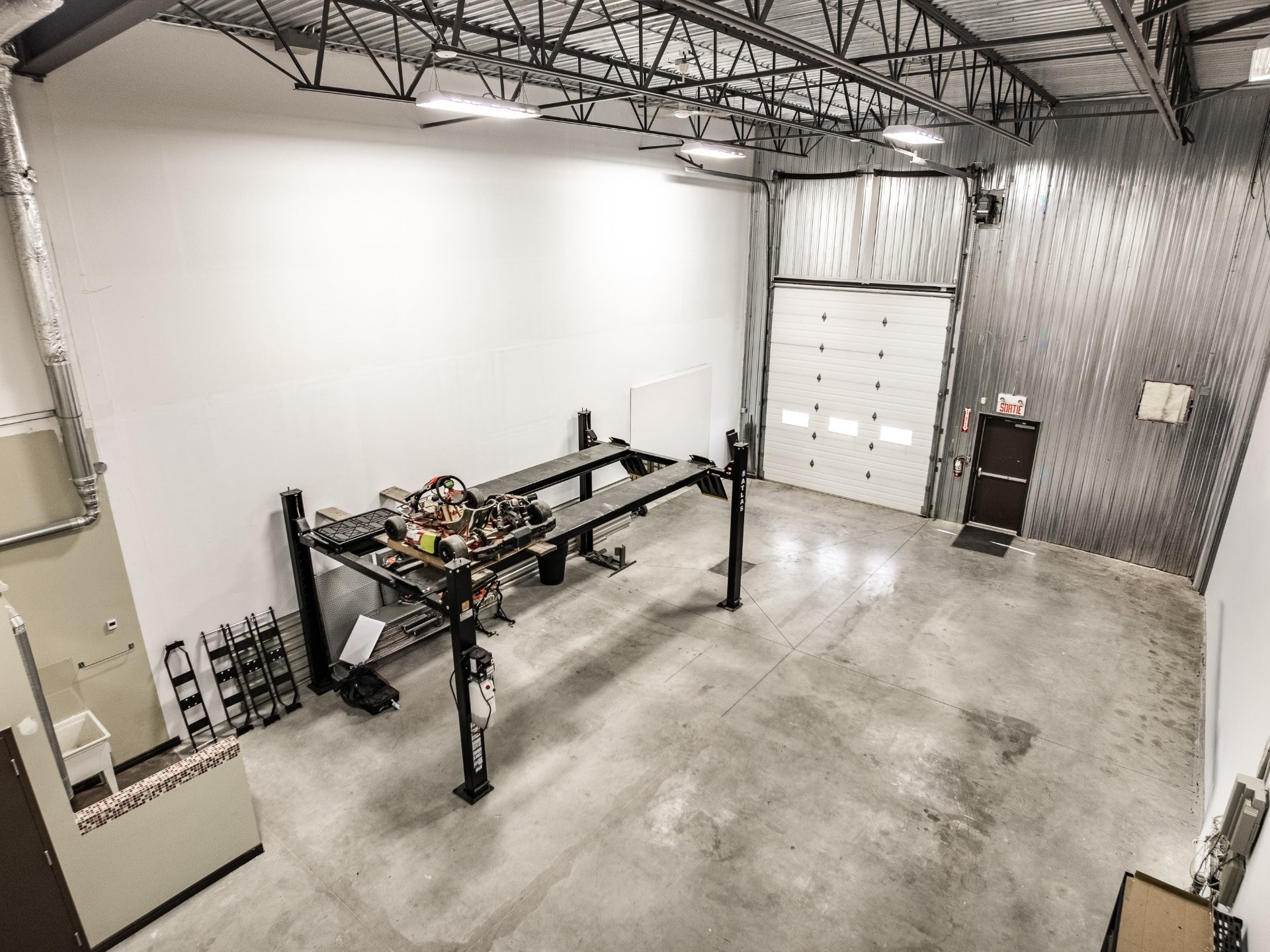 









2041A


Rue Léonard-De Vinci

,
Sainte-Julie,




QC
J3E1Z2

