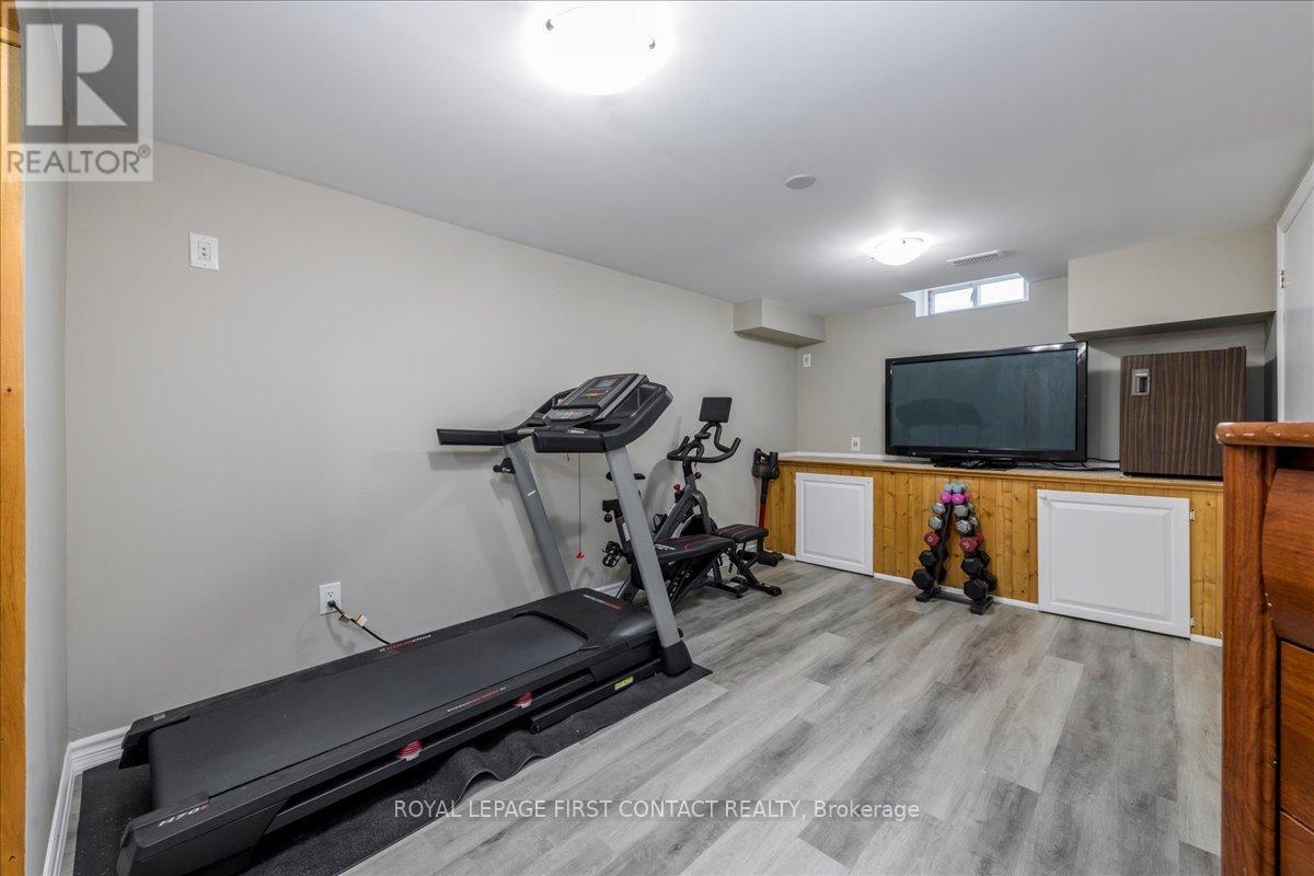 












193 PICKETT CRESCENT

,
Barrie,




Ontario
L4N8C2

