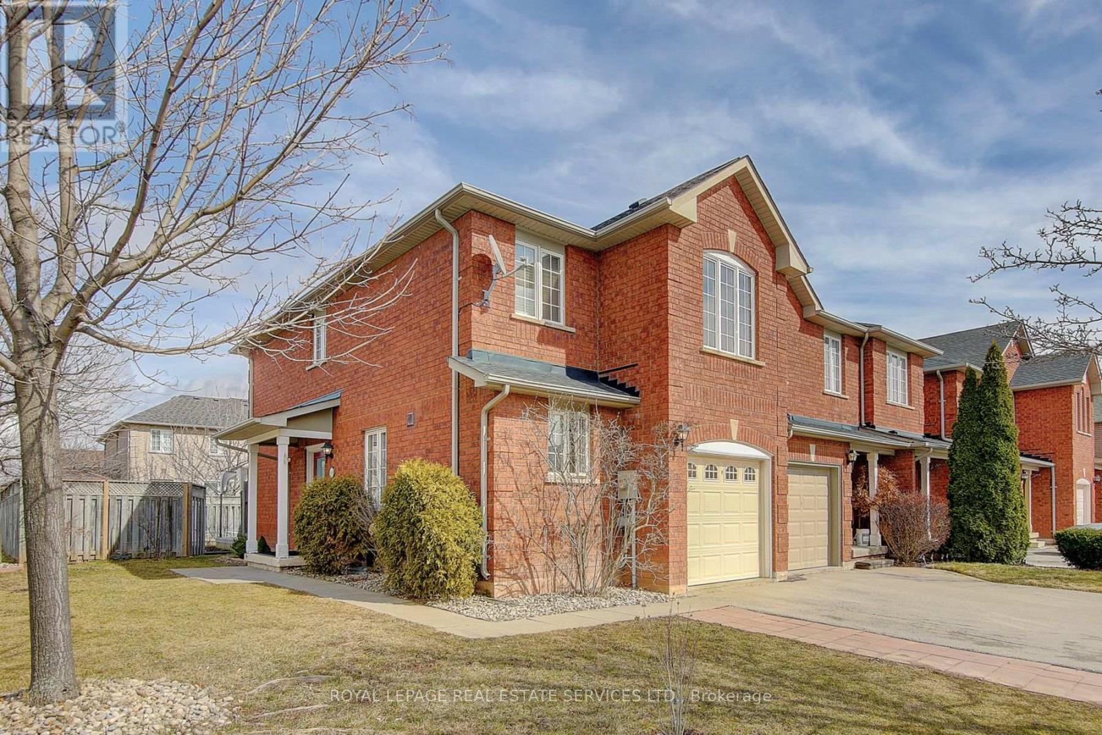 












1498 PINECLIFF ROAD

,
Oakville,




Ontario
L6M4A8


