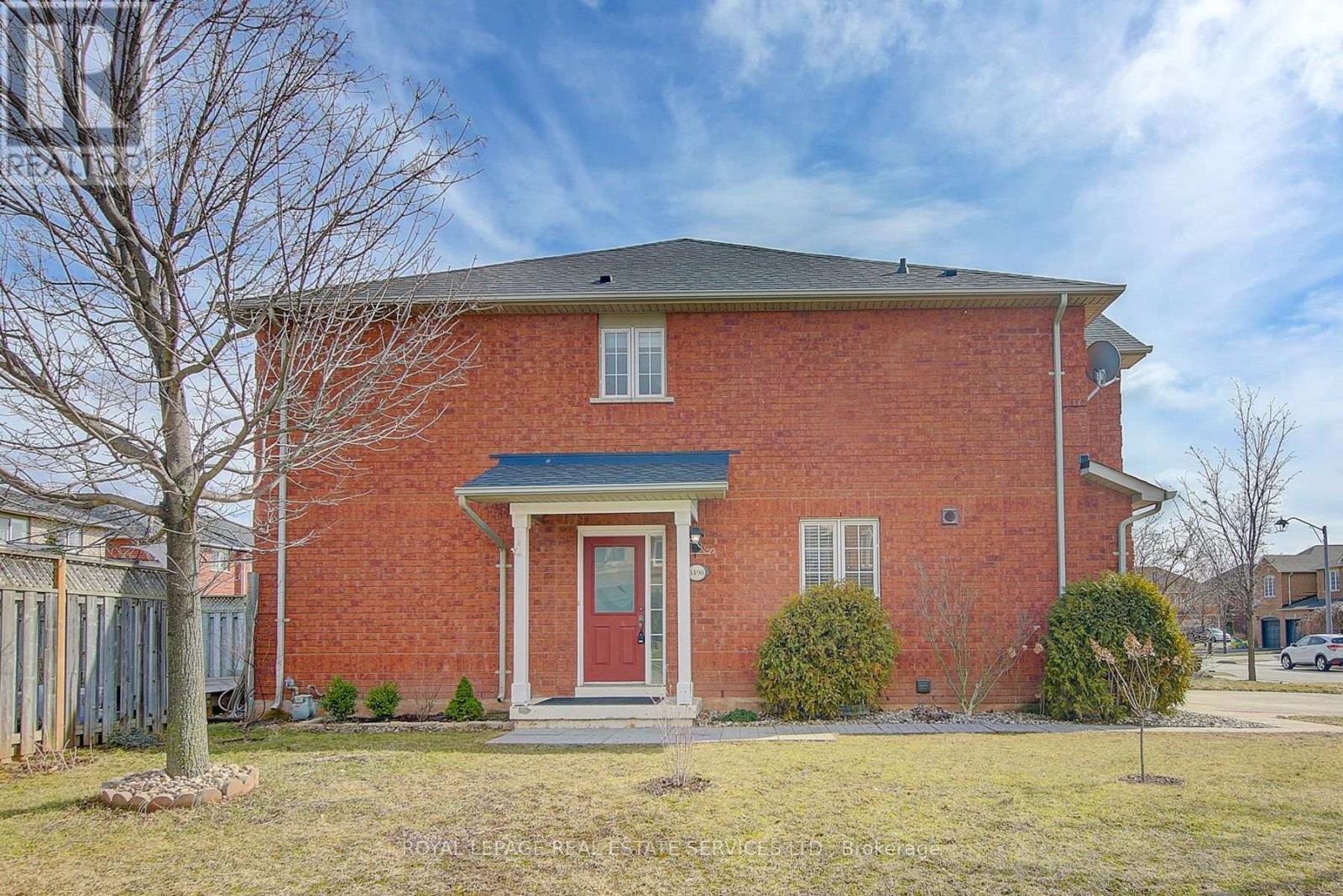 












1498 PINECLIFF ROAD

,
Oakville,




Ontario
L6M4A8

