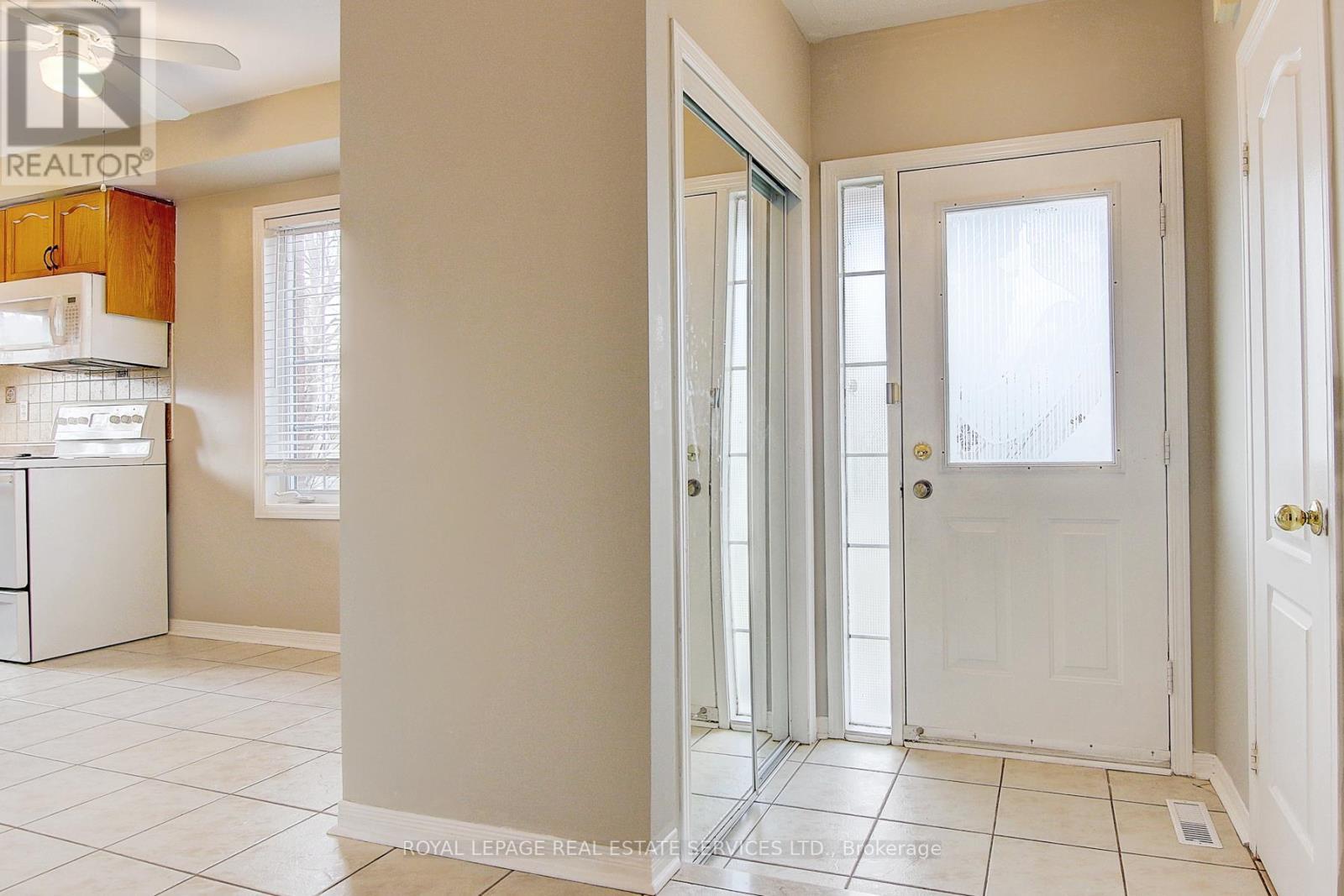 












1498 PINECLIFF ROAD

,
Oakville,




Ontario
L6M4A8

