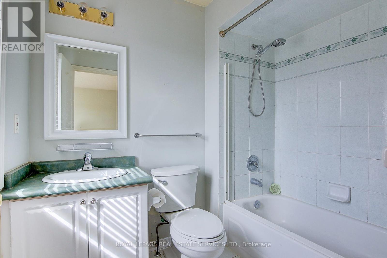 












1498 PINECLIFF ROAD

,
Oakville,




Ontario
L6M4A8

