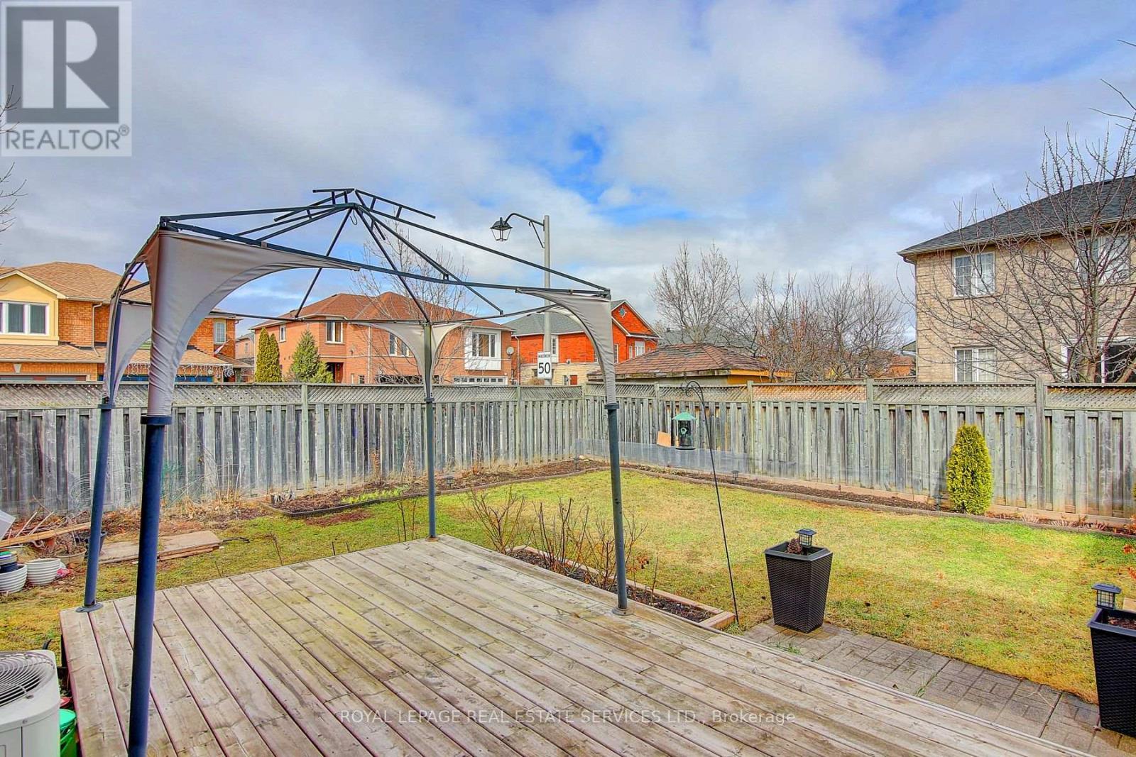 












1498 PINECLIFF ROAD

,
Oakville,




Ontario
L6M4A8

