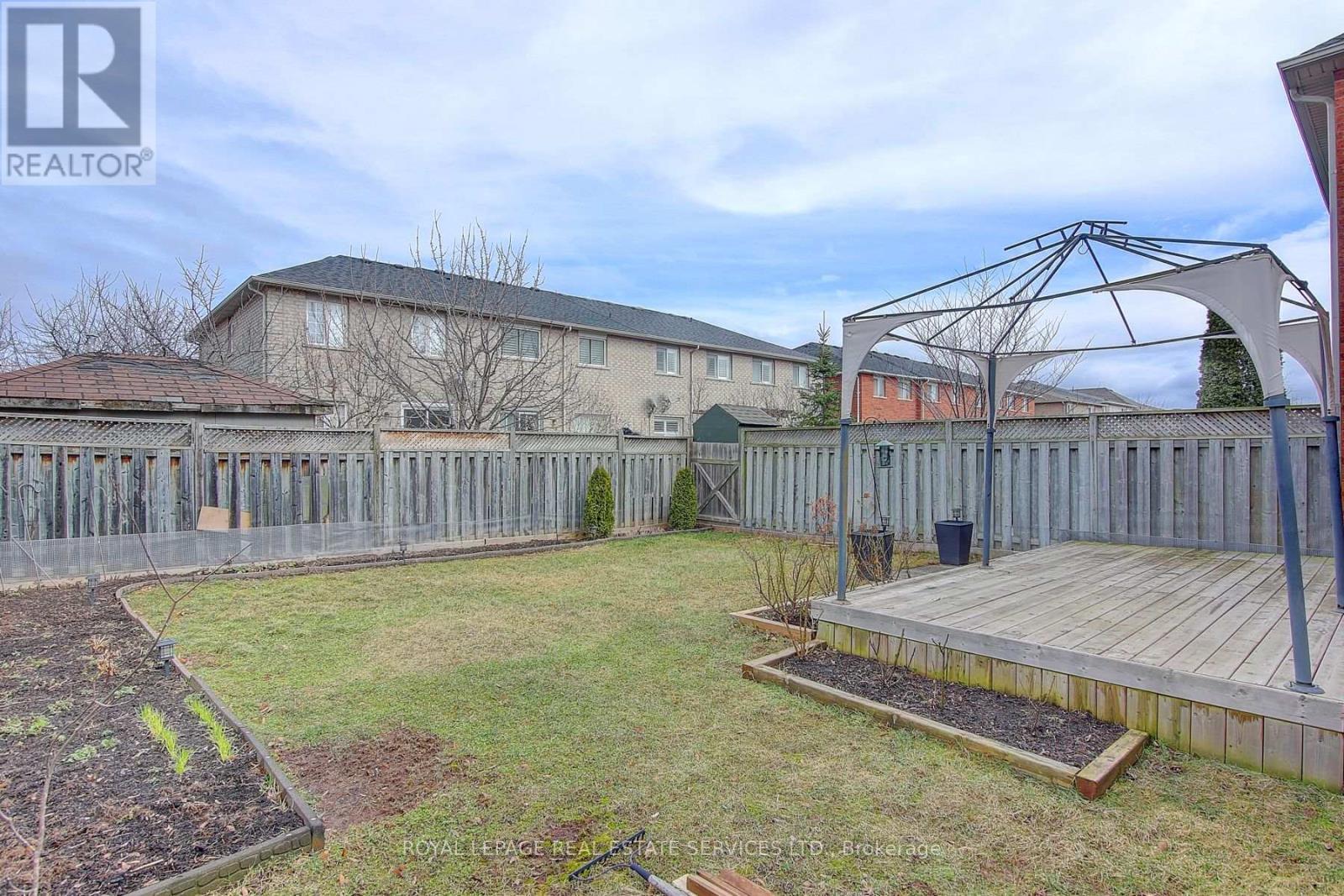 












1498 PINECLIFF ROAD

,
Oakville,




Ontario
L6M4A8

