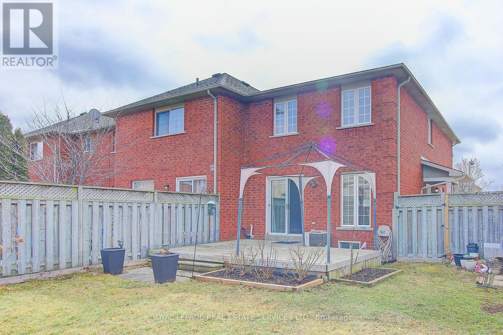 












1498 PINECLIFF ROAD

,
Oakville,




Ontario
L6M4A8

