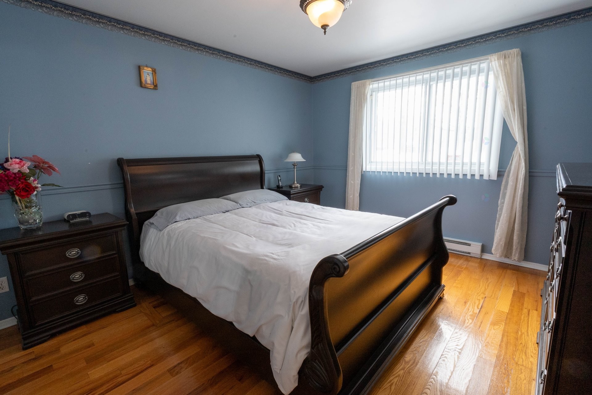 









2090


Av. Albert-Murphy

, 101,
Laval (Chomedey),




QC
H7T2V8

