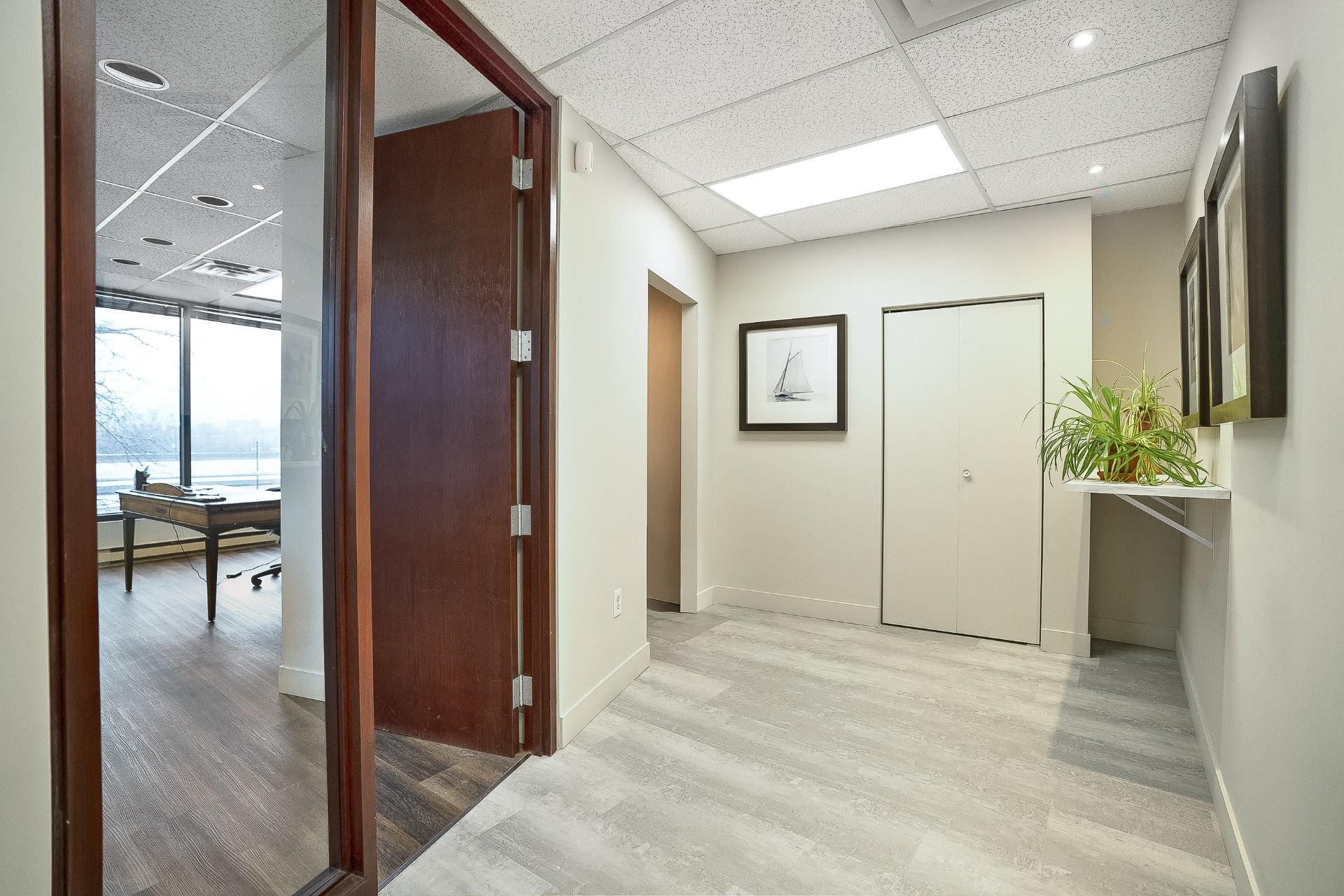 









45


Place Charles-Le Moyne

, 95,
Longueuil (Le Vieux-Longueuil),




QC
J4K5G5

