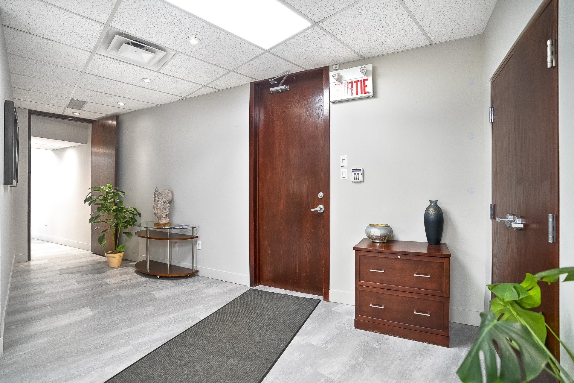 









45


Place Charles-Le Moyne

, 95,
Longueuil (Le Vieux-Longueuil),




QC
J4K5G5

