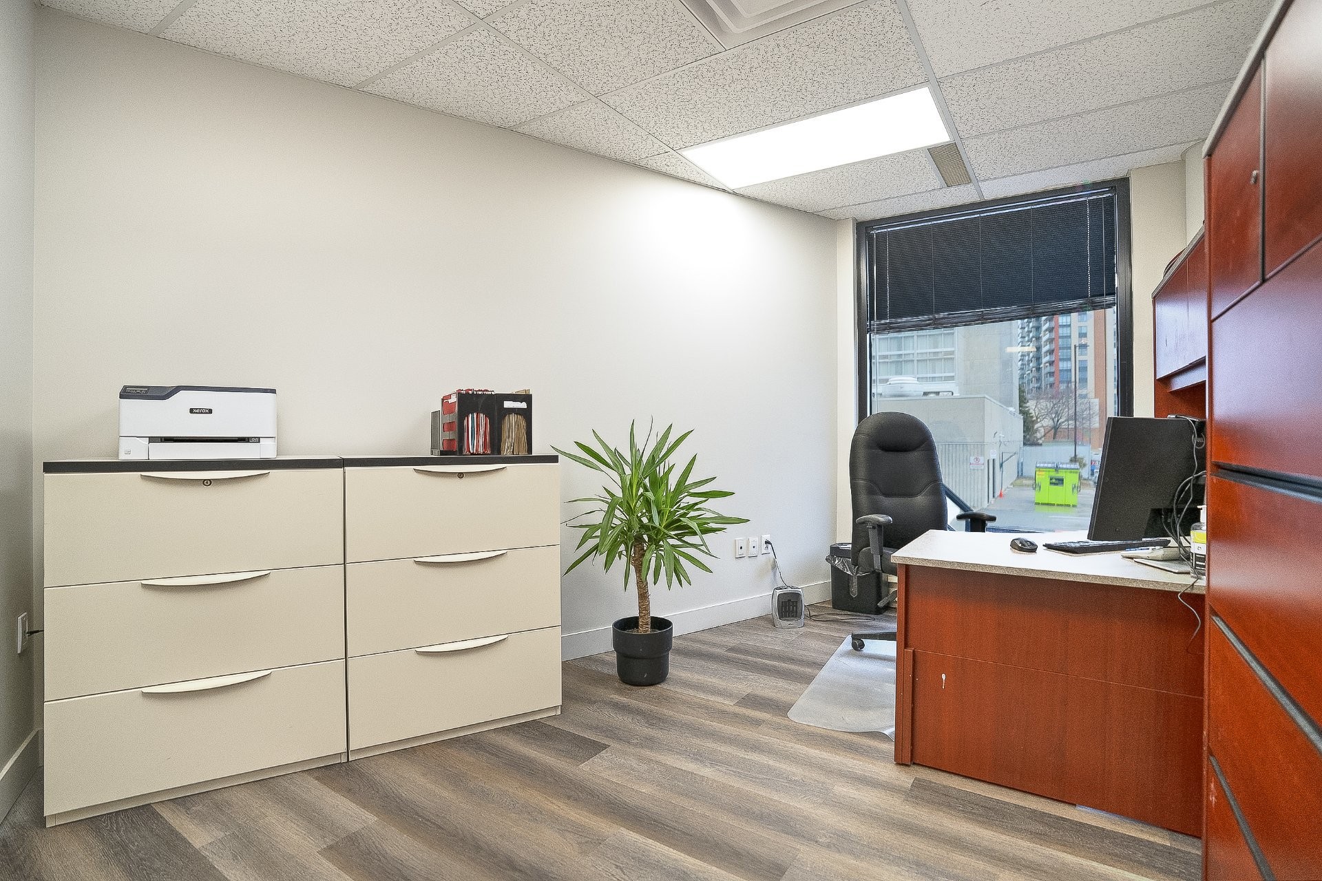 









45


Place Charles-Le Moyne

, 95,
Longueuil (Le Vieux-Longueuil),




QC
J4K5G5

