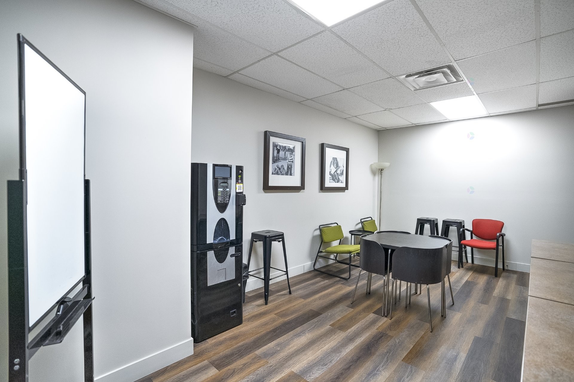 









45


Place Charles-Le Moyne

, 97,
Longueuil (Le Vieux-Longueuil),




QC
J4K5G5

