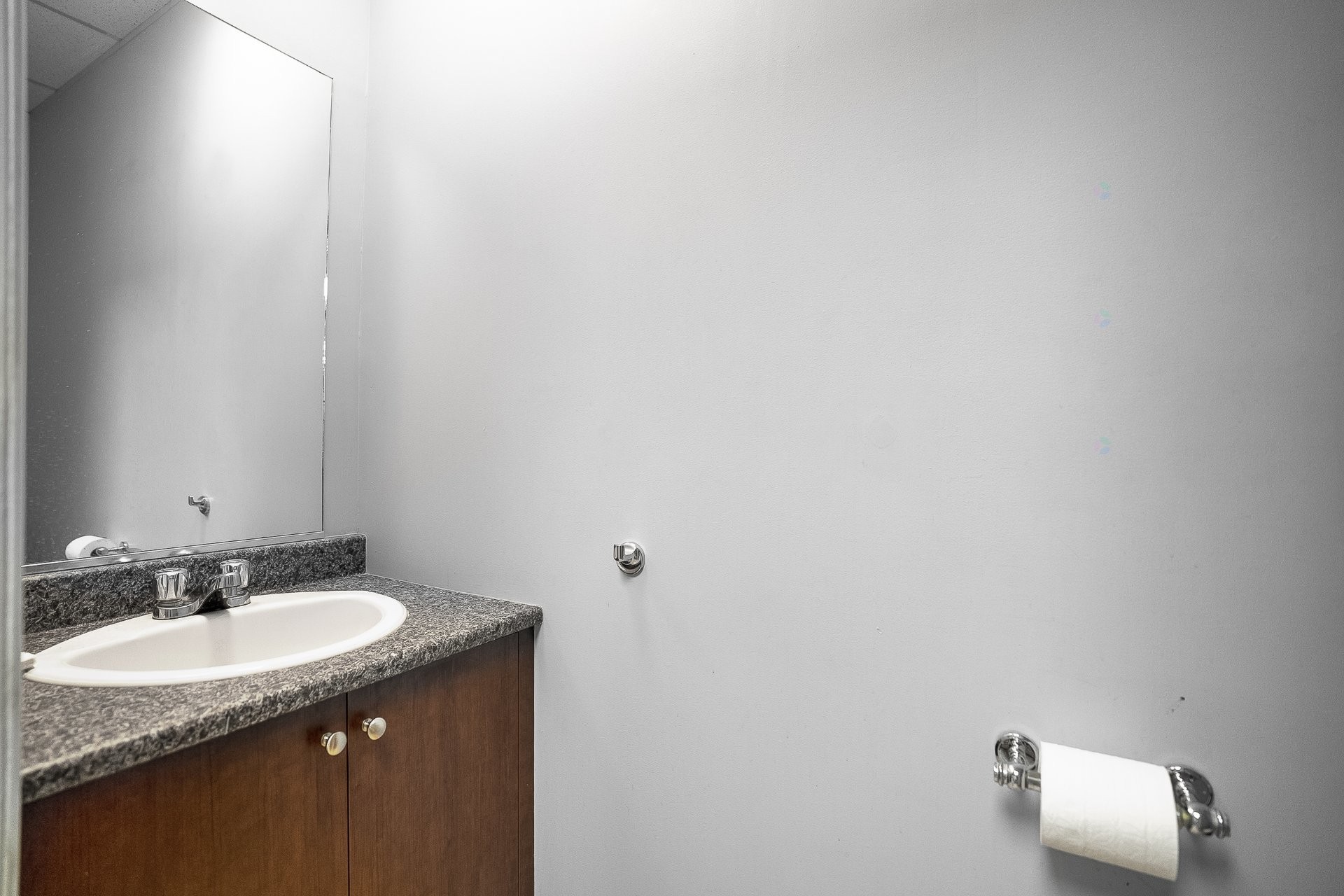 









45


Place Charles-Le Moyne

, 97,
Longueuil (Le Vieux-Longueuil),




QC
J4K5G5

