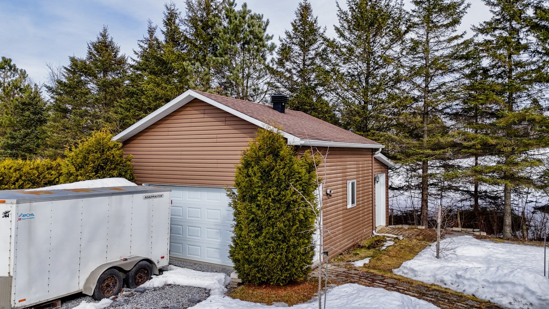 









51


Rue Selena

,
East Angus,




QC
J0B1R0

