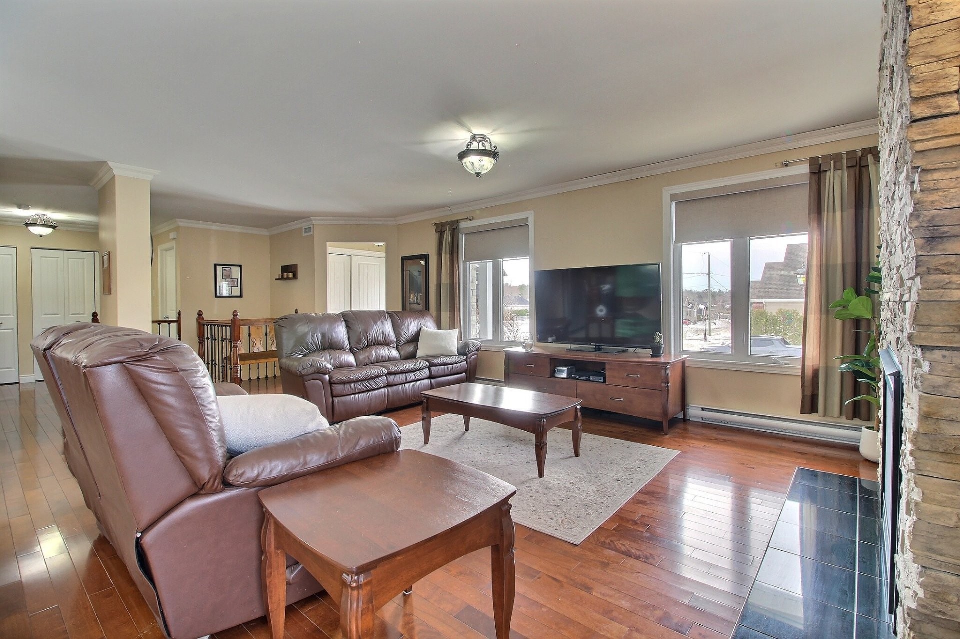 









51


Rue Selena

,
East Angus,




QC
J0B1R0

