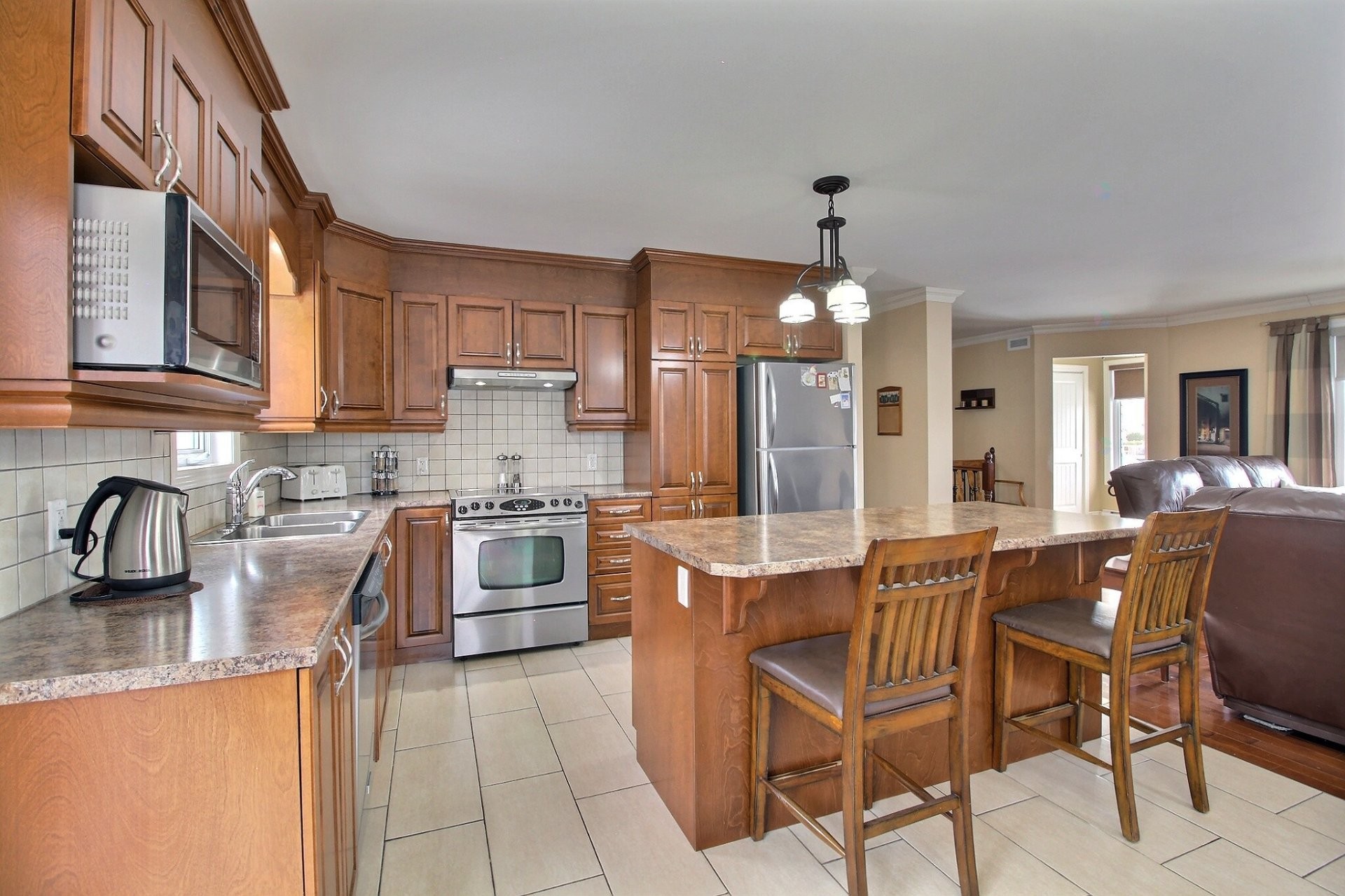 









51


Rue Selena

,
East Angus,




QC
J0B1R0

