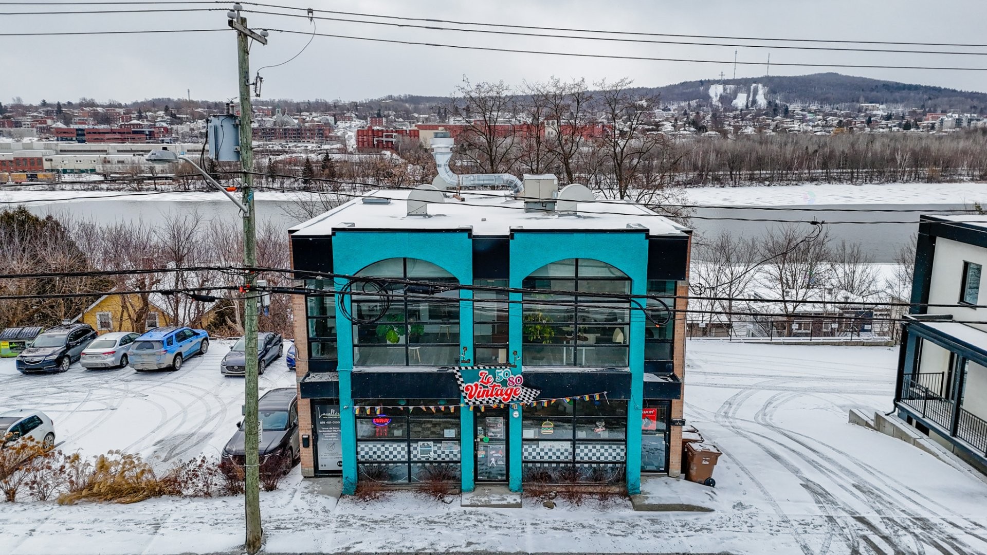 









1110

 - 1114


Rue King O.

,
Sherbrooke (Les Nations),




QC
J1H1S2

