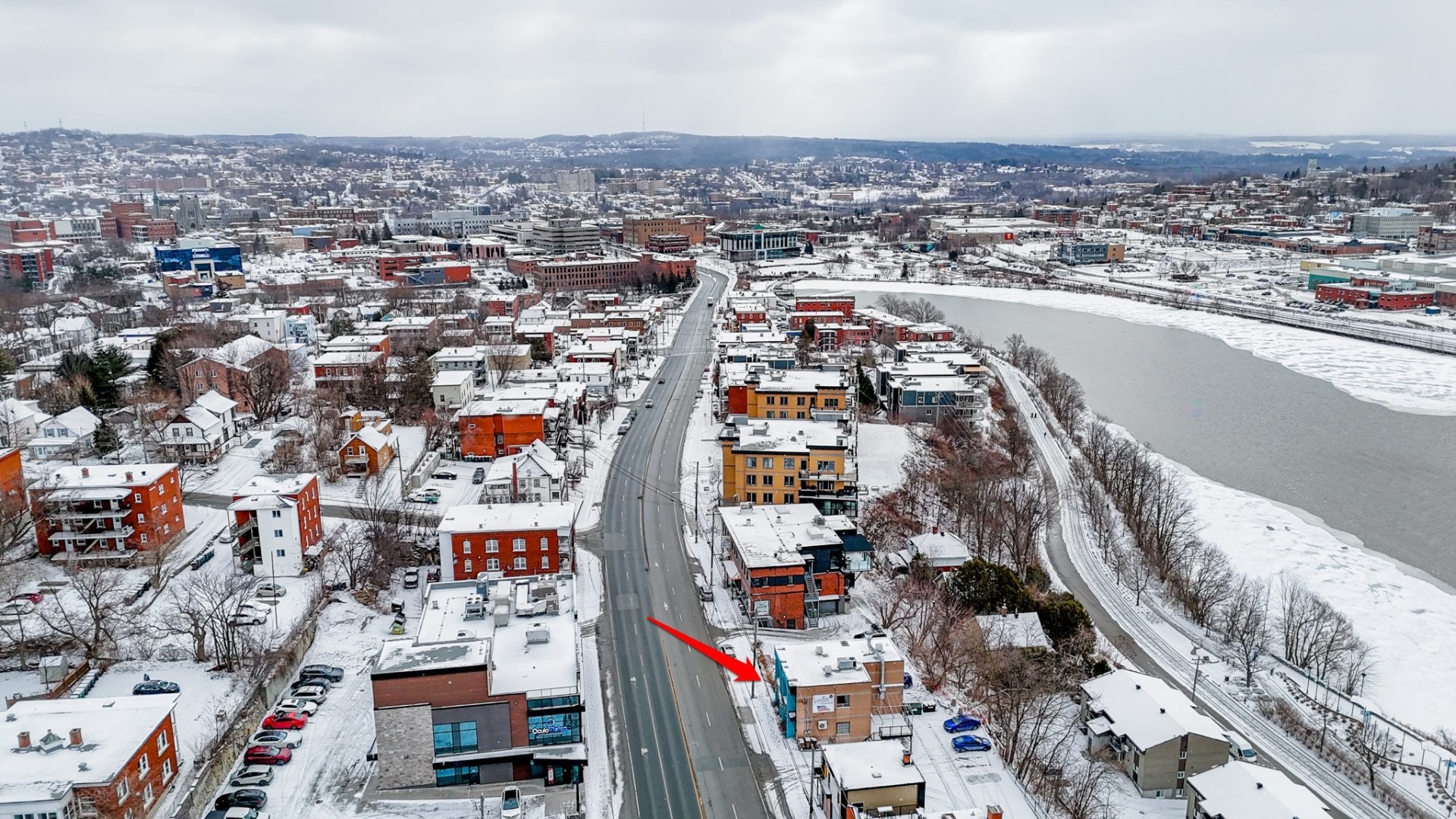 









1110

 - 1114


Rue King O.

,
Sherbrooke (Les Nations),




QC
J1H1S2

